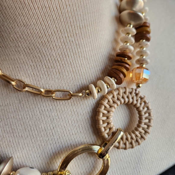 Elegant Multicolor Crystal Beaded Necklace - Picture 8 of 14